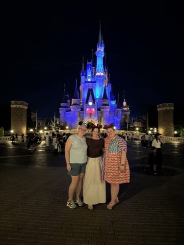 Tokyo-Disneyland-Leaders.jpg
