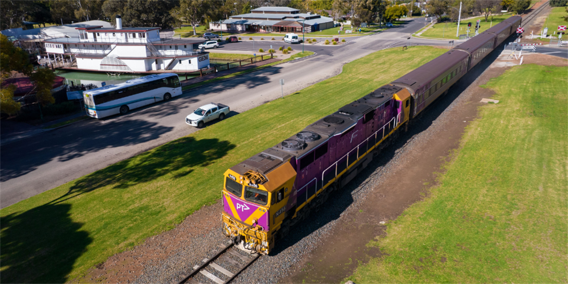Vline train